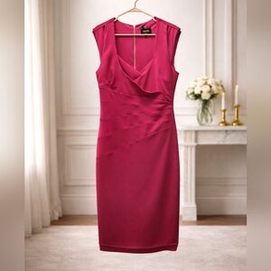 NWOT Laundry By Shelli Segal Size 8 Berry Midi Dress